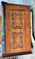 Bemalter Bauernschrank aus Holz  108 × 181,5 cm