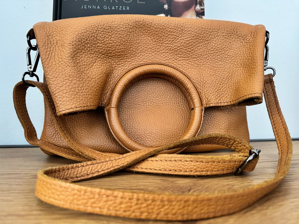 Sac ?� main bandouli?�re en cuir souple v?�ritable, camel (Gebraucht) in Gen?�ve f?�r CHF 39 �?? mit 