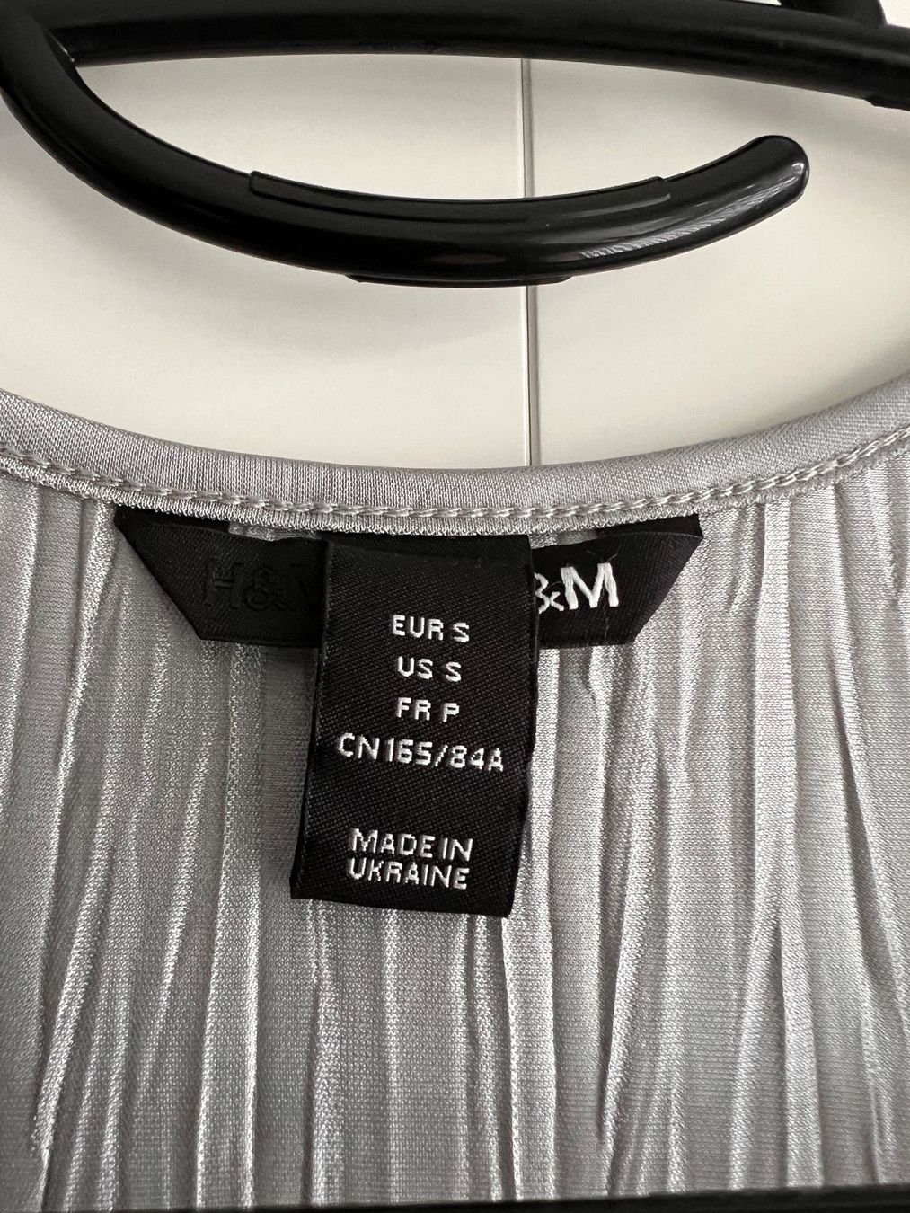 H&M Top: Silber Top – Usato da Zürich venduto da Cdefinitiv 2
