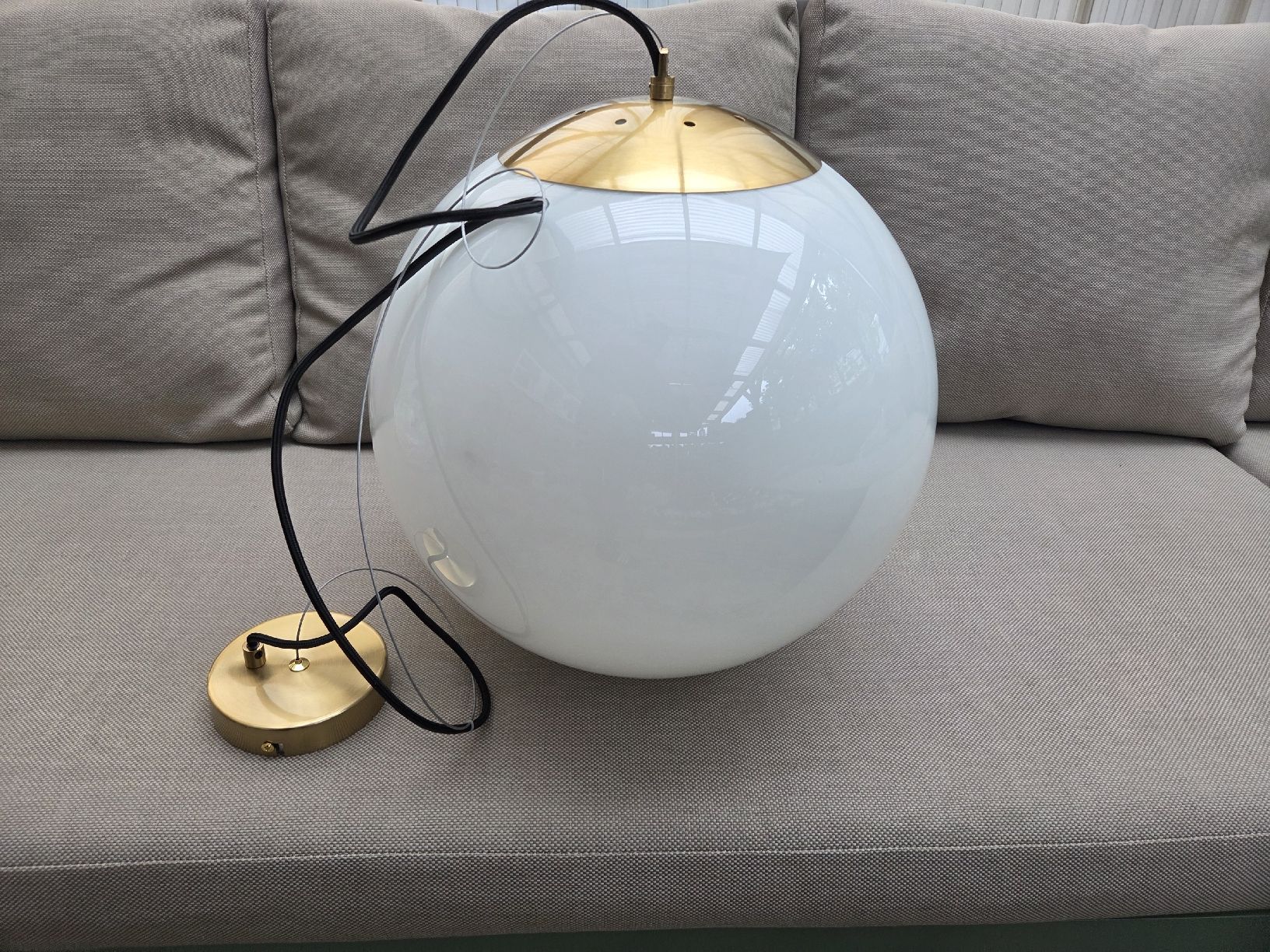 Lampadari & plafoniere: Zwei wunderschöne Retro Kugel Lampen, Hängelampe – Nuovo e nell'imballaggio originale da Uerkheim venduto da celi9