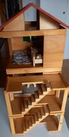 Holz-Puppenstube beliebig aufbaubar mit Zubehör