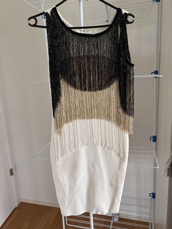 Festliches Cocktailkleid Grösse M/L mit Fransen