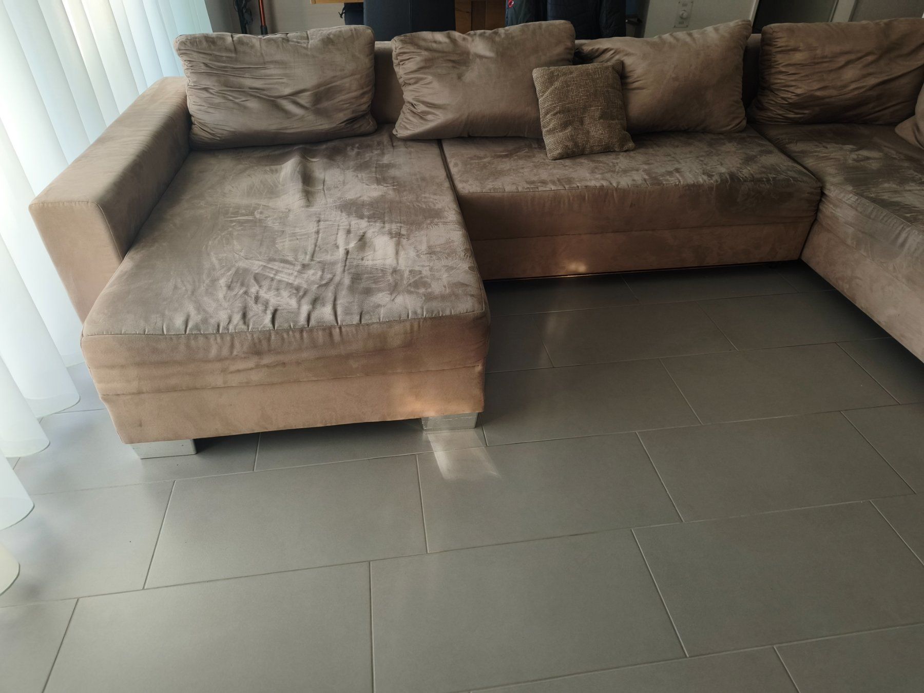 Divani: Wohnlandschaft Sofa mit Ottomane, top Zustand, CHF 300 – Usato da Pfungen venduto da rap_cy29 4