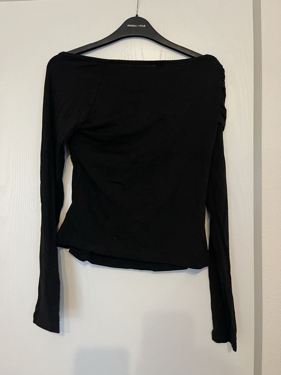 Shein Maglioni & Felpe: Schickes, schwarzes Langarmshirt Grösse M – Usato da Bremgarten AG venduto da arl_8nbf 2