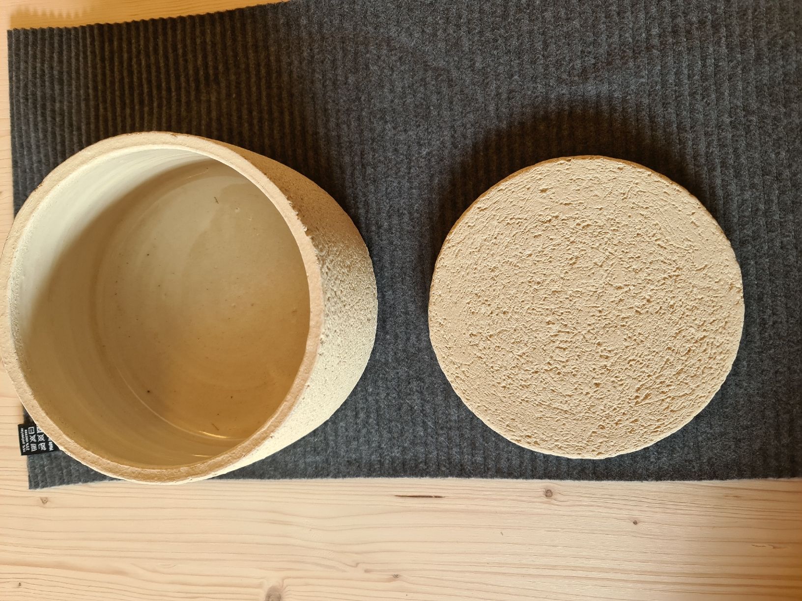 Ciotole: Keramikschale beige – Nuovo (secondo la descrizione) da Uster venduto da Cruleye 6