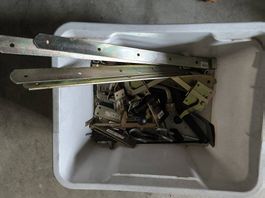 Neue Ladenbänder & Beschläge verzinkt