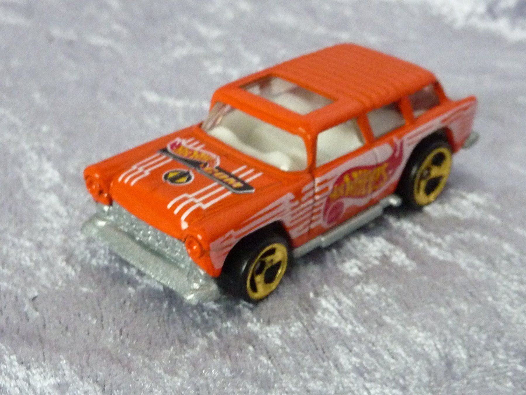 Hot Wheels Modellini d'auto: Chevy Nomad 1955 orange  1:64 – Usato da Dürrenäsch venduto da Cobra1ch