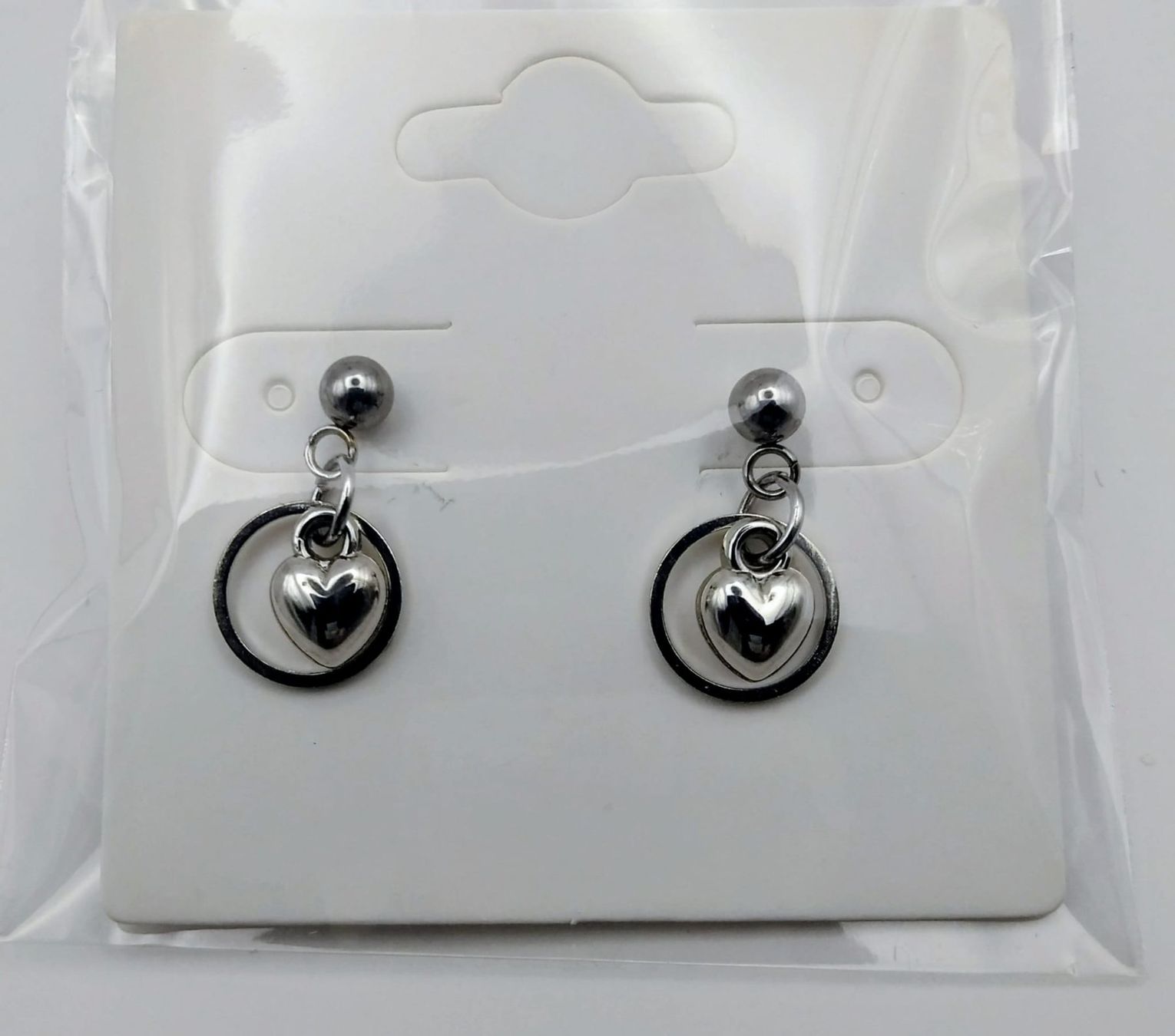 Orecchini pendenti & Orecchini a lobo: Ohrstecker "Ring Herz". Mini CHARM - Ohrringe Farbe Silber – Nuovo e nell'imballaggio originale da Zürich venduto da Flitzi2005 2