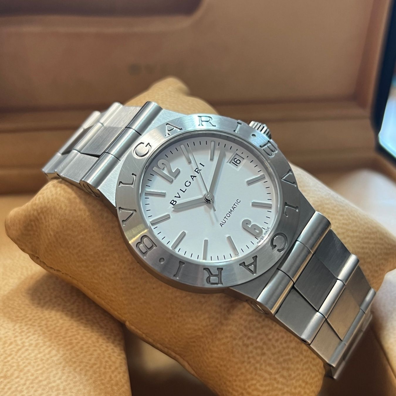 Bulgari Orologi: Bulgari Diagono Automatic Date Full Set LCV35S – Usato da Carouge GE venduto da Watchaser 7