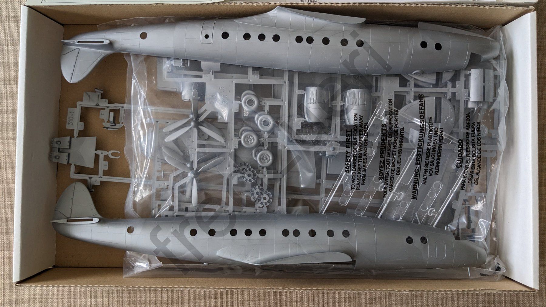 Heller Lockheed C-121A Constellation Modellbausatz 1:72 - MATS Edition Mit 91 Teilen | 40,3x52,1cm