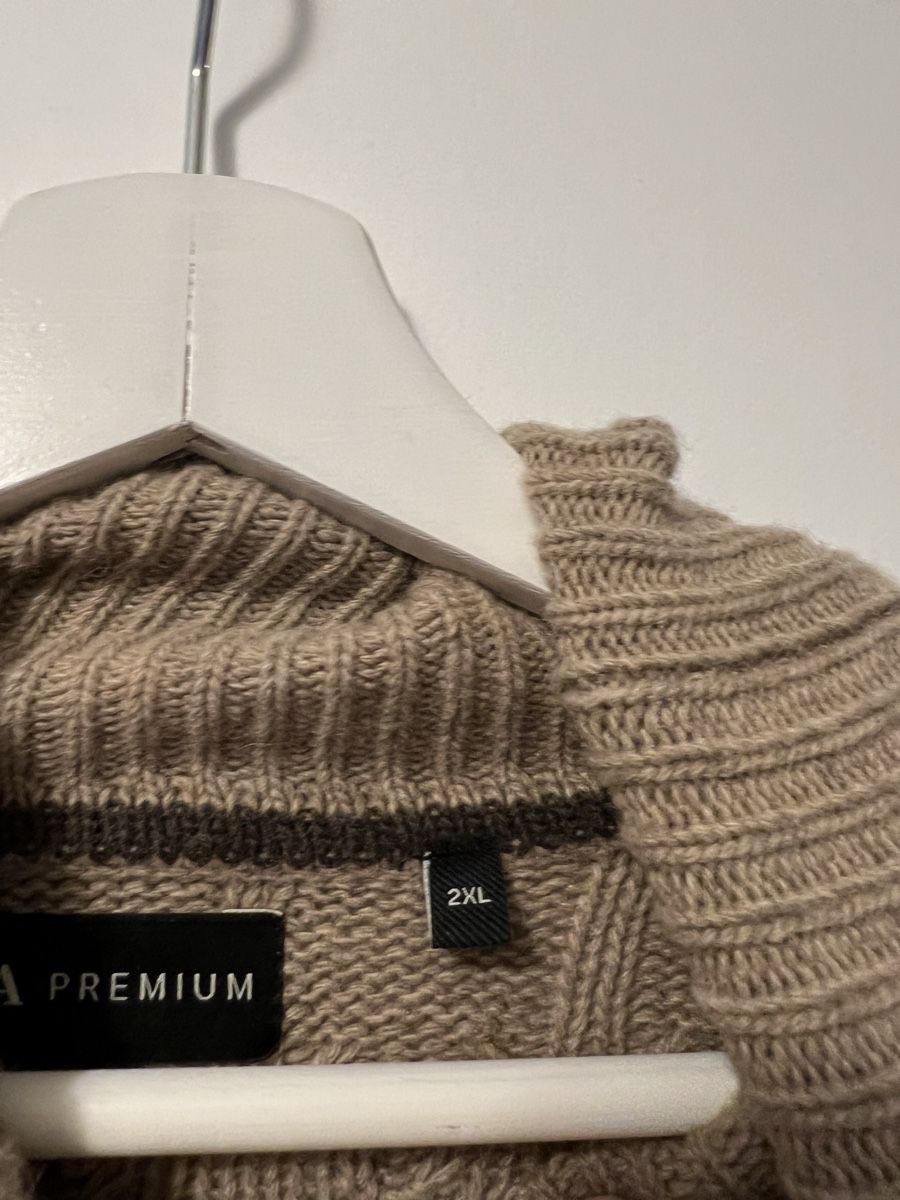 Maglioni & Felpe: Schöner Woll Pullover Beige mit Zopfmuster – Usato da Luzern venduto da Woodbee44 2