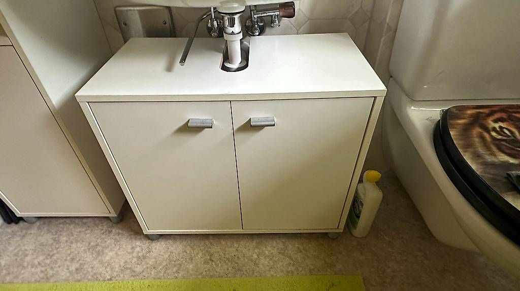 Mobili per bagno: Lavabo Unterschrank – Usato da Menzingen venduto da Manumgm