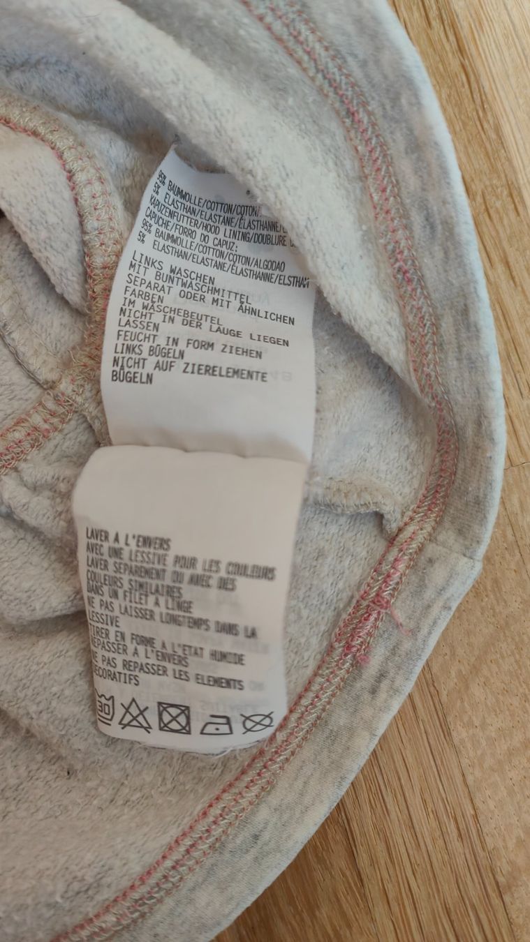 Pullover & Sweatshirts: Wunderschöner KapuzenPullover mit Stickerei,...  (Gr. 98) – Neu (gemäss Beschreibung) aus Wädenswil von adelimmat 7
