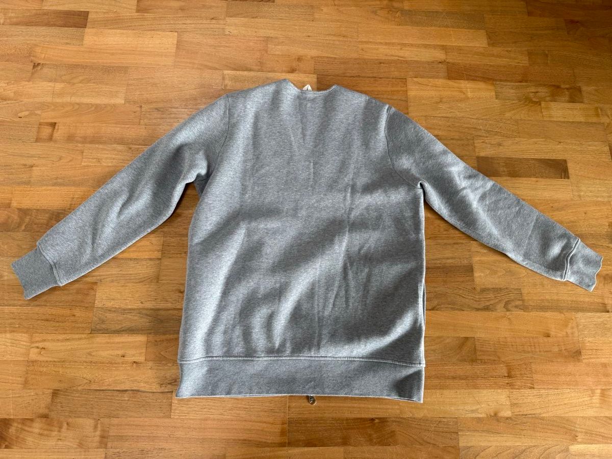 Arket Giacche: ARKET Sweatshirt Jacke Grau S – Usato da Lugnorre venduto da jettsett 7