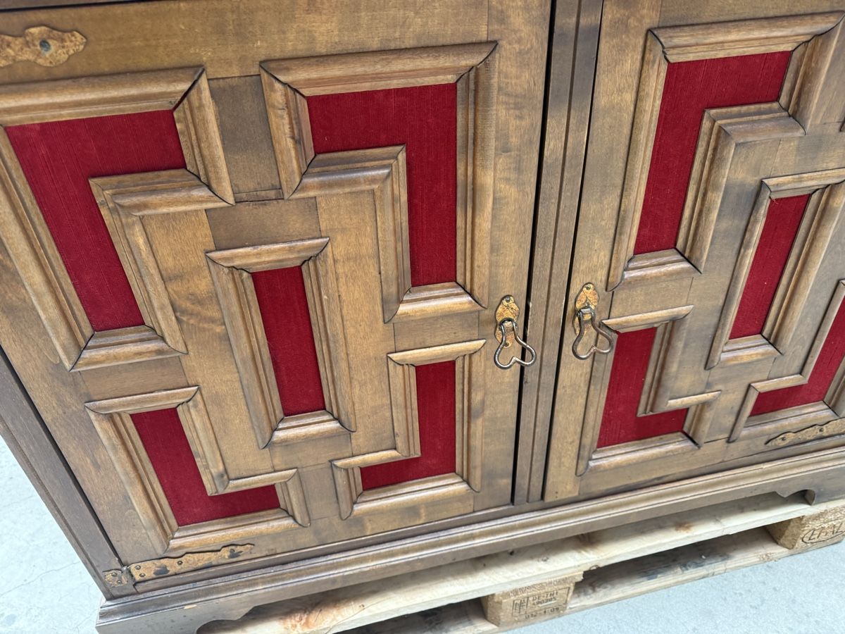 Commodes: Holzschrank – D'occasion à Horriwil par Carrera68 4
