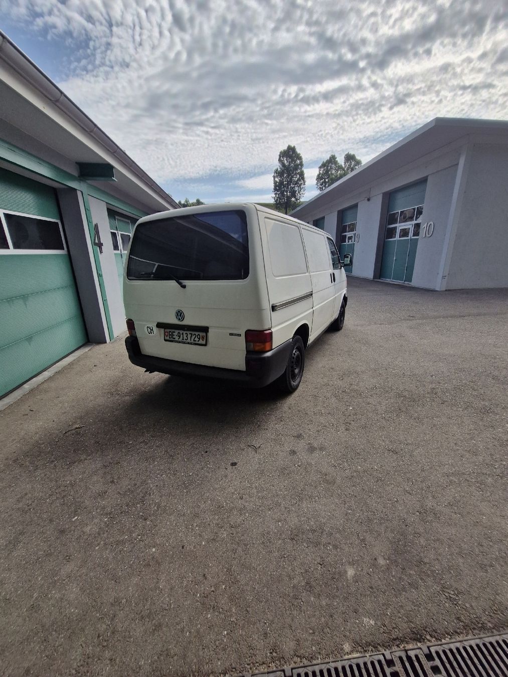 VW Autos: vw t4 2.5 tdi  – D'occasion à Eriswil par Resli-180-90 3
