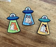 Set 3x Pin Katze Ufo