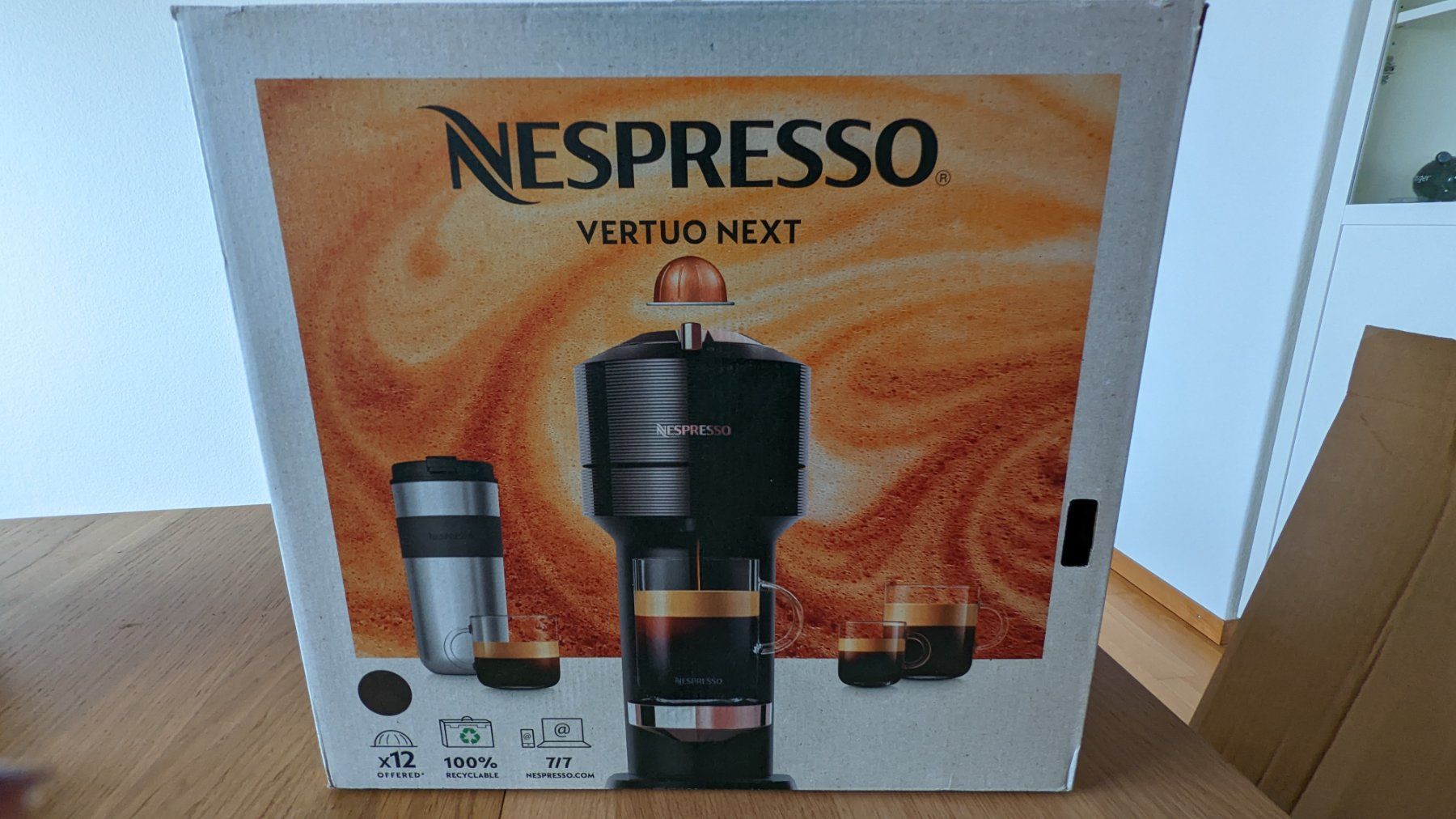 Nespresso Kaffeemaschinen & Espressomaschinen: Vertuo Next Premium Rose Gold Nespresso – Gebraucht aus Glattbrugg von