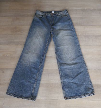Jeans mit weitem Bein, Gr. 44, neu