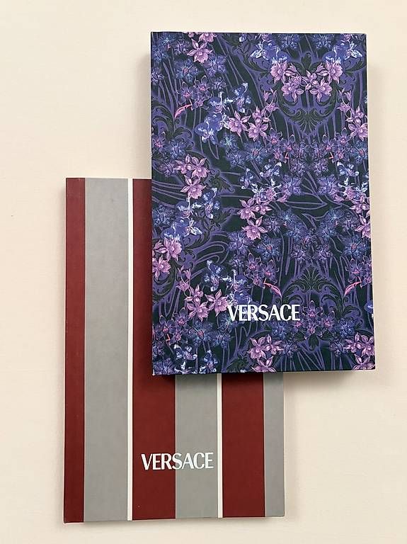 Blocchi: 2 Original Versace Notizbücher note books carnets – Usato da Zürich venduto da quiniento