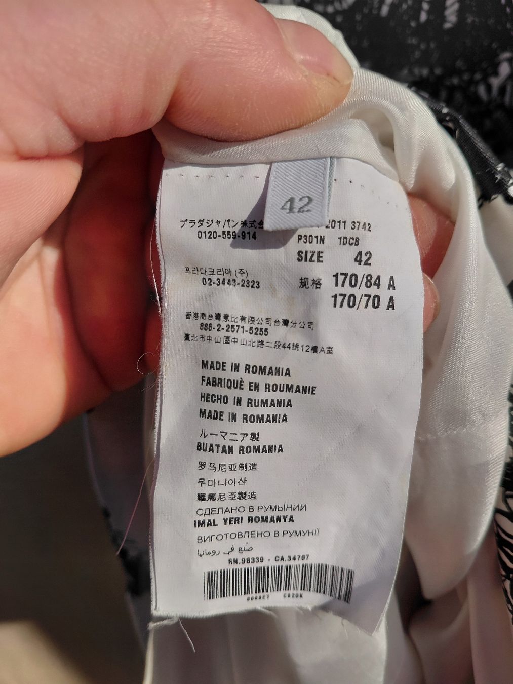 Prada Vestiti: Robe Prada en parfait état! – Usato da Montreux venduto da j44_5f9m 3