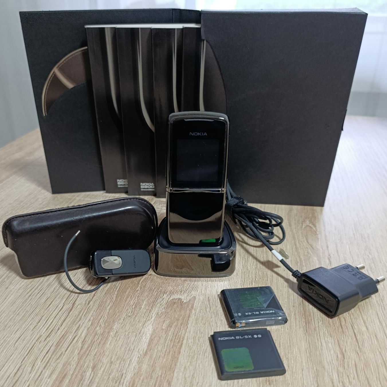 Nokia Telefoni cellulari / Smartphones: Nokia 8800 Sirocco – Usato da St. Gallen venduto da Dex2 1