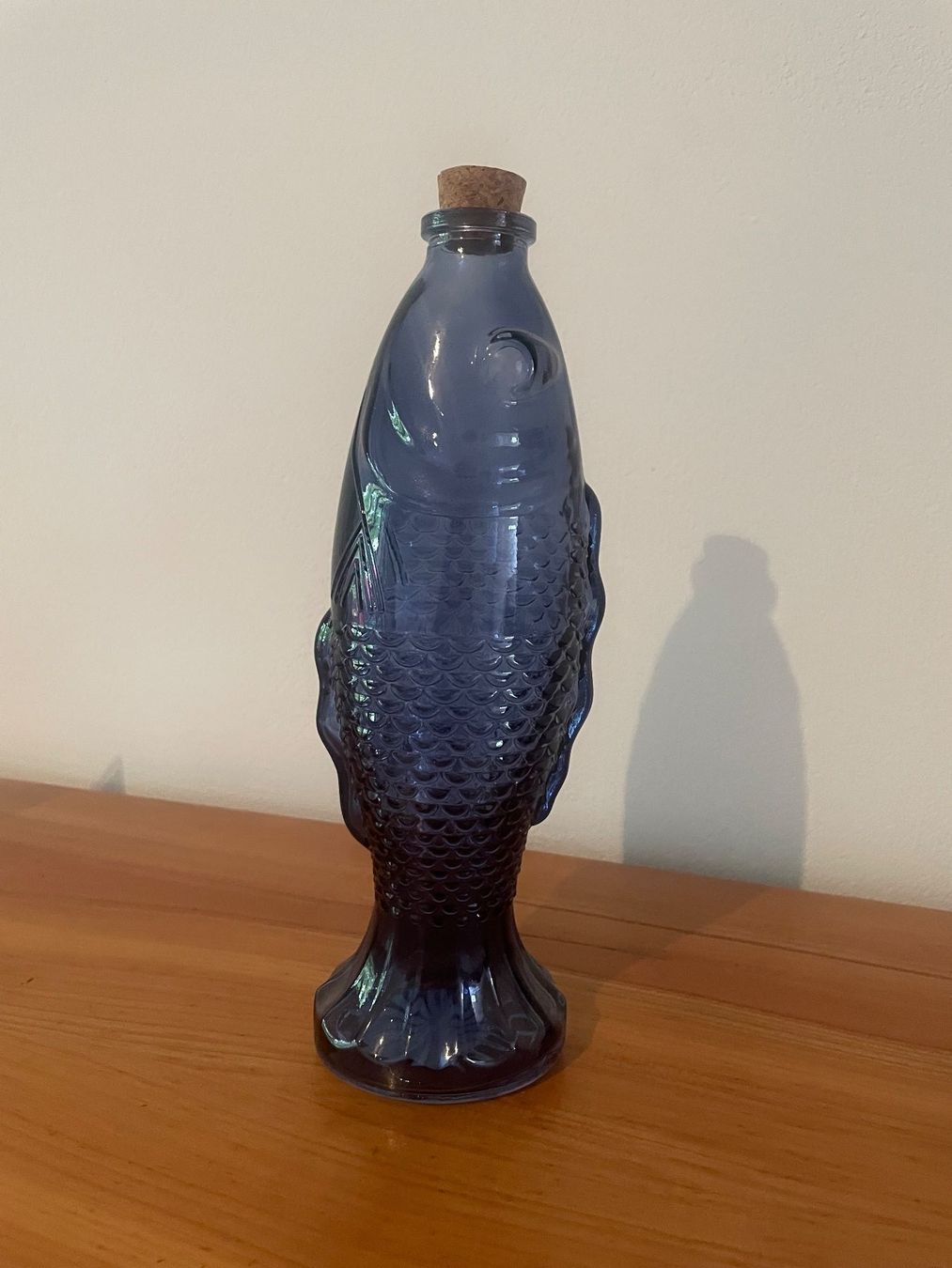 Karaffen: Fischkaraffe aus blauem Glas – Neu (gemäss Beschreibung) aus Bern von schnegi98