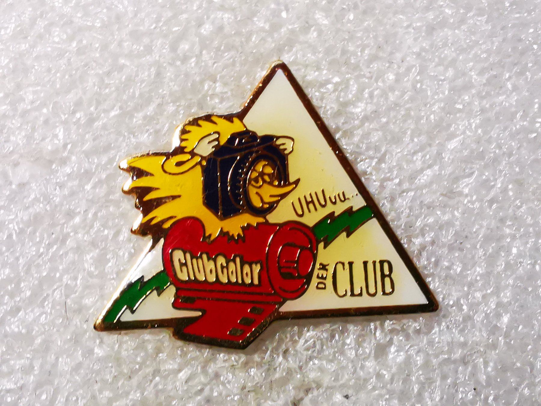 Placchette & Badge: Ansteckpin 56: Der Club – Usato da Oppligen venduto da Pin-Fall-Shop