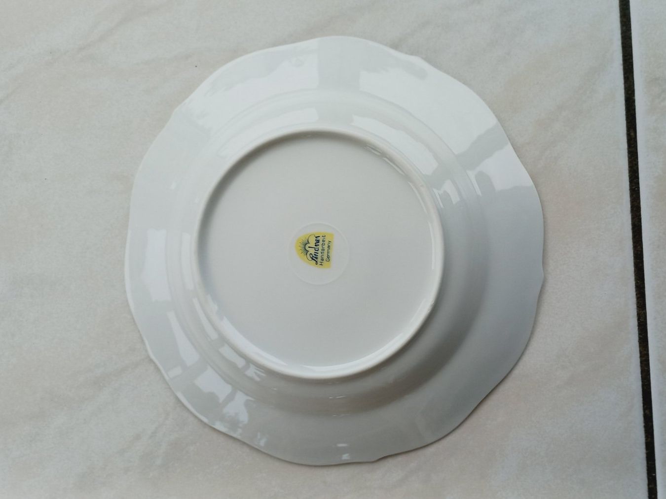 Lindner Teller: Lindner Porzellan Teller. – Neu und originalverpackt aus Winistorf von acreativ 1