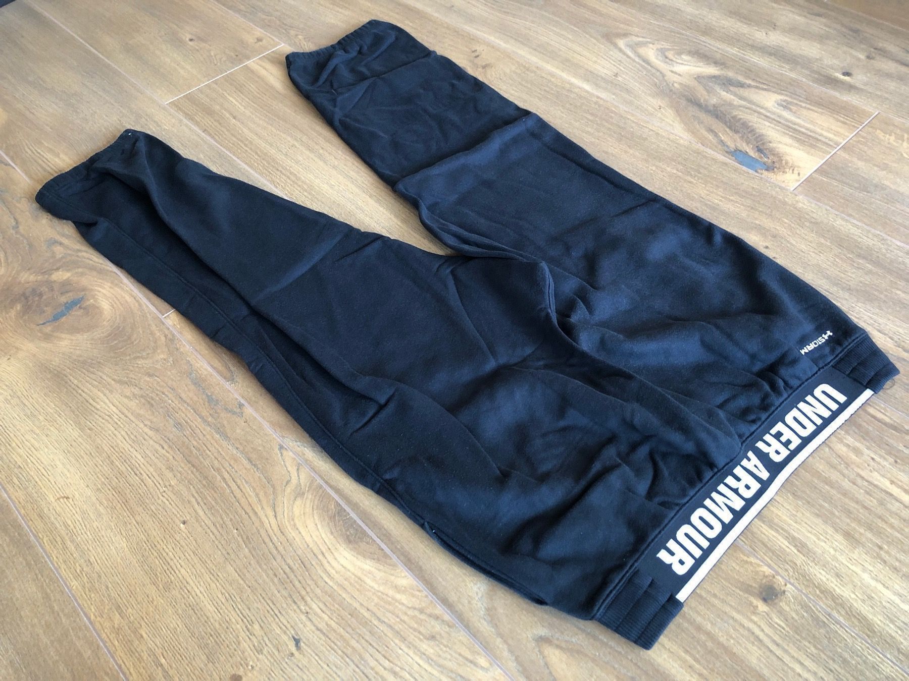 Pantaloni: Neuwertige UNDER ARMOUR Sweatpants – Usato da Mülenen venduto da CreativeSolutions 3