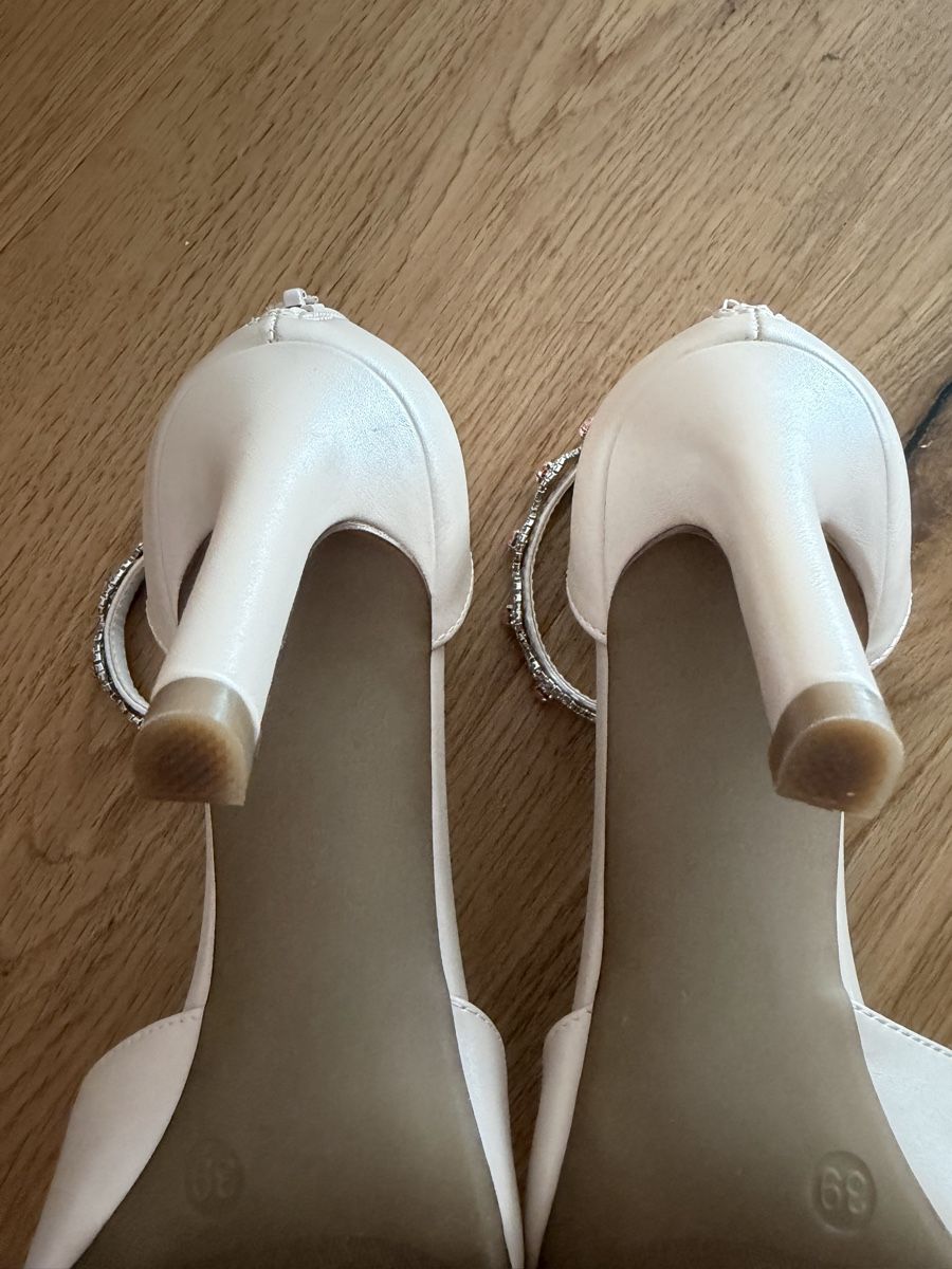 Damenschuhe: PESARO Pumps beige Strass Gr.  39 neu – Neu (gemäss Beschreibung) aus Sargans von Rohan12 4