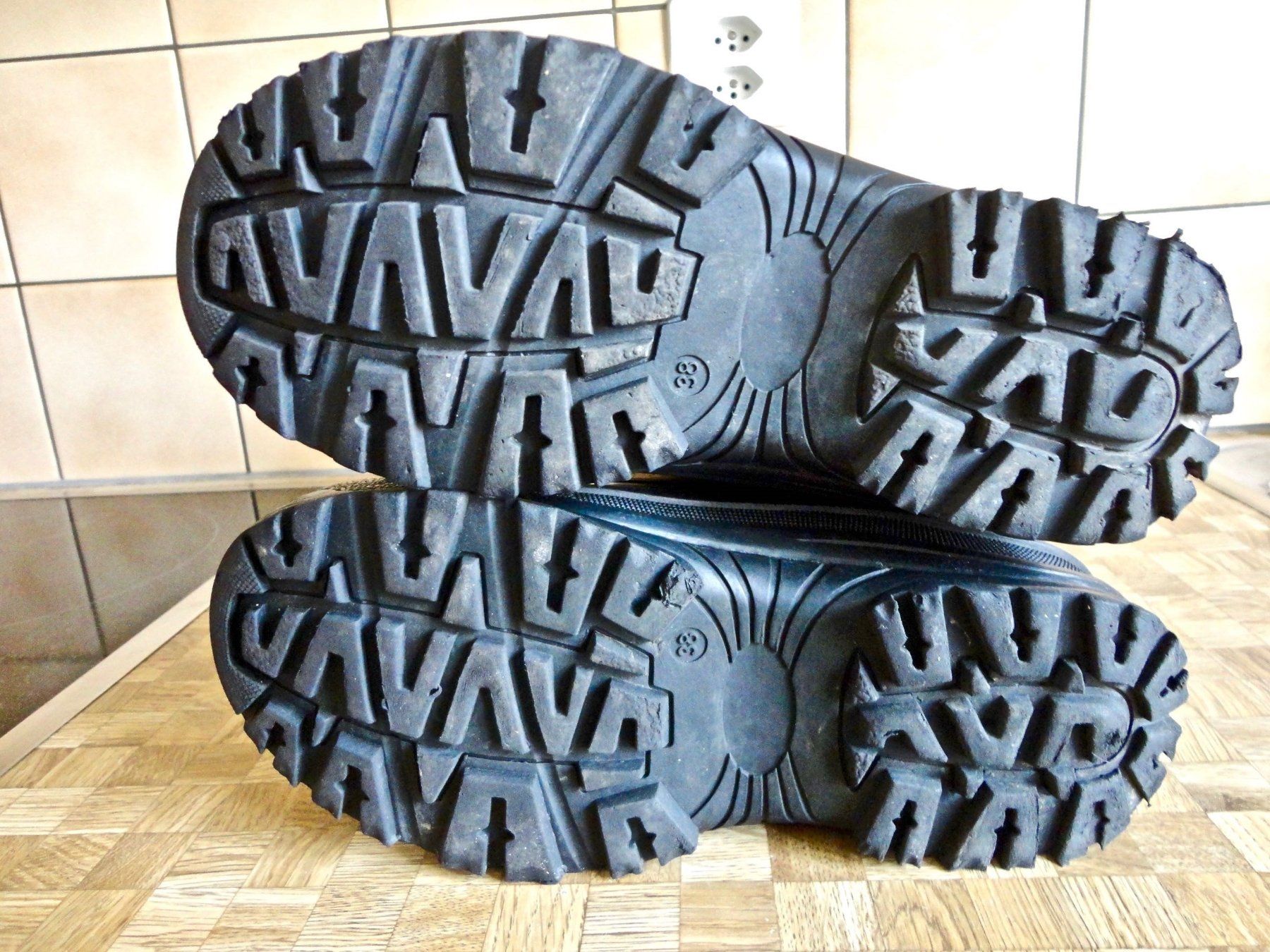 Kamik Damenschuhe: Kamik Winterstiefel / - Boots Gr.  38 – Defekt aus Dottikon von Facehugger2012 5