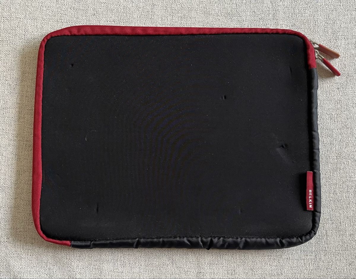 Belkin Covers & Borse: Laptop/Tablet sleeve Belkin – Usato da Zürich venduto da vhaav1510