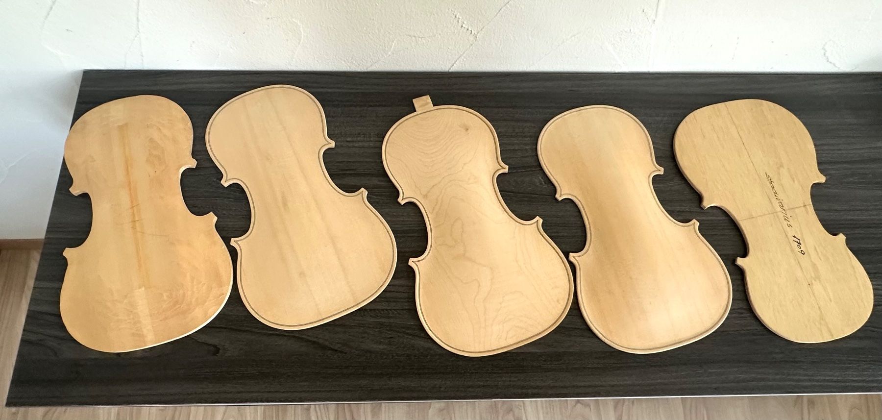 Musikinstrumente: 5 Stradivarius1709 Geigenabdeckungen Front Violine – Gebraucht aus Zürich von brazerola