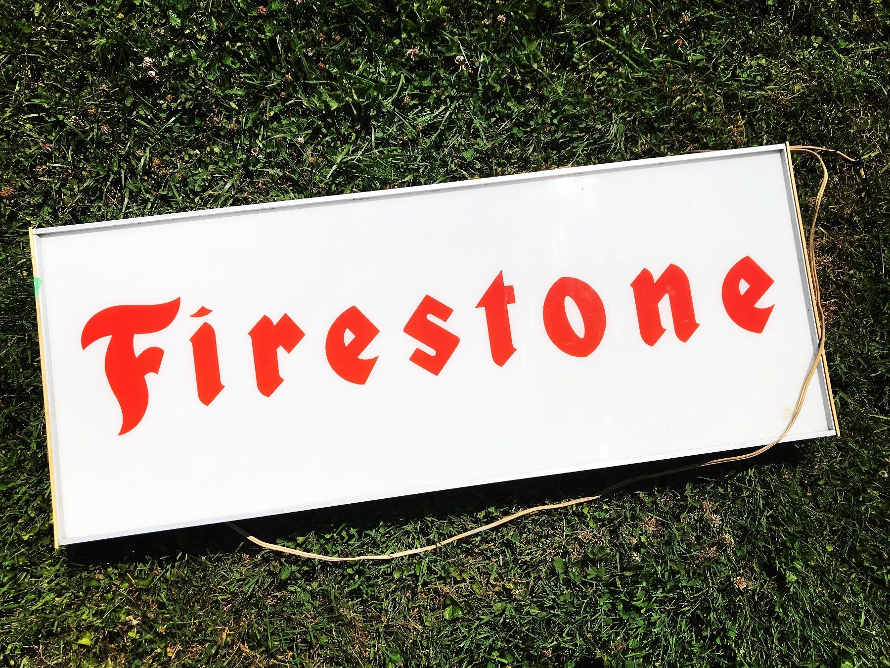 Firestone Schilder: Firestone - Leuchtreklame – Gebraucht aus Erlinsbach von Stu-ff