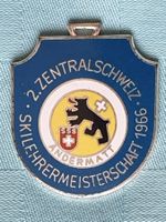 SKILEHRERMEISTERSCHAFT 1966 altes emailliertes Abzeichen