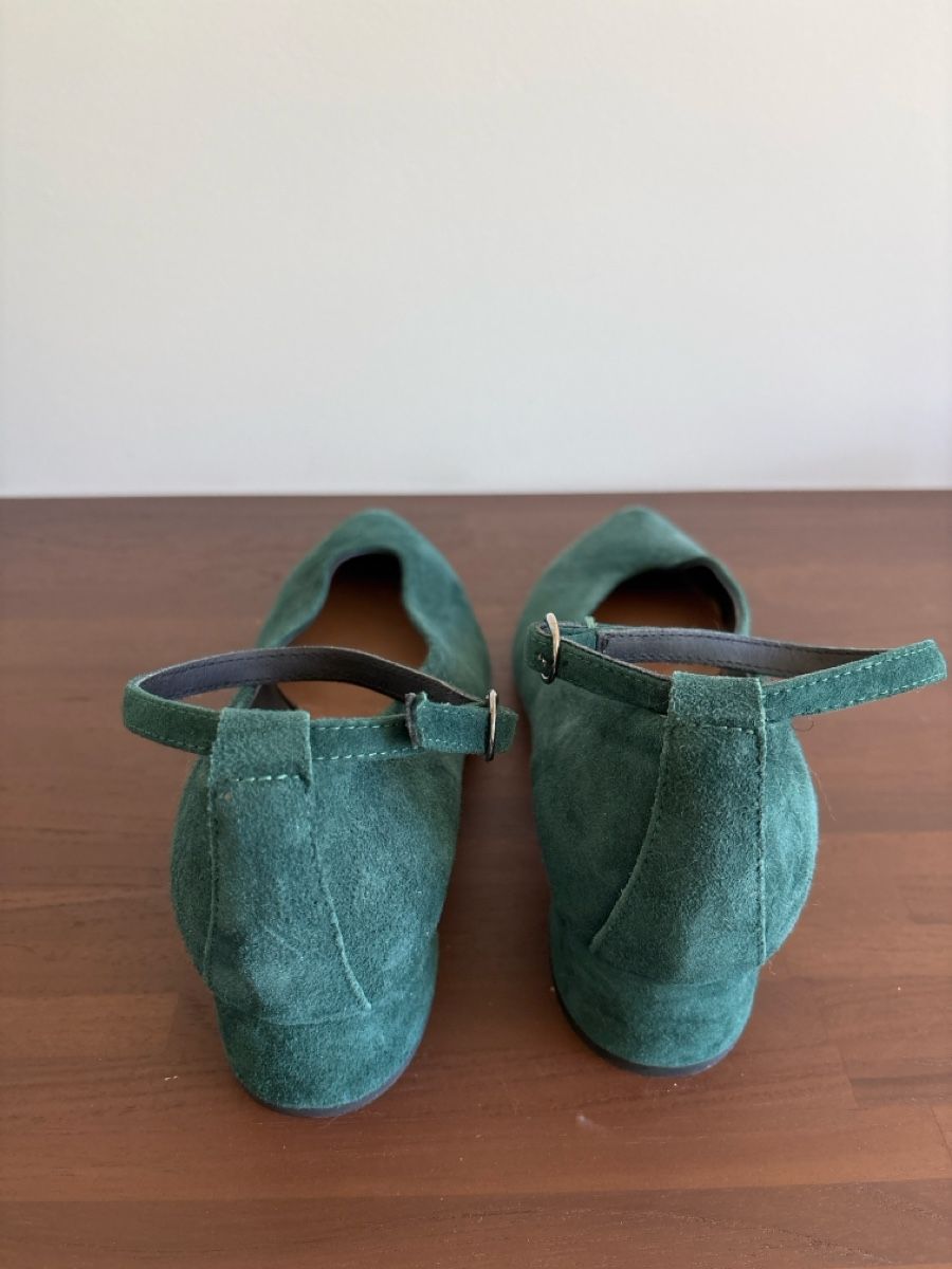 Chaussures femmes: Sage Green Pumps Shoe Size 37 Suede – D'occasion à Zürich par cha_jz8q 3