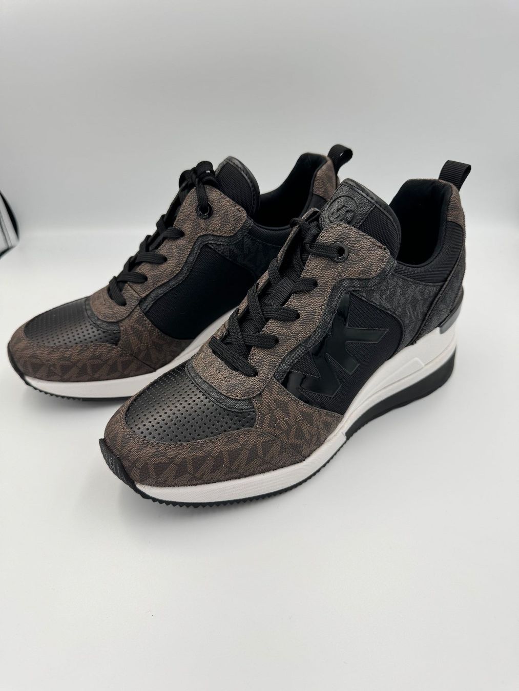 Michael Kors Scarpe da donna: Michael Kors Sneakers Grösse 37 – Nuovo e nell'imballaggio originale da Wiedlisbach venduto da Sistershop 2