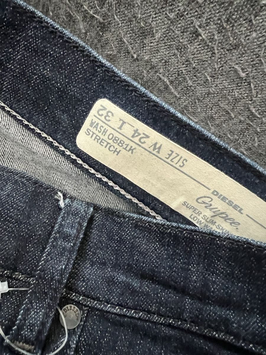 Diesel Jeans: DIESEL JEANS GROUPEE GR 24 – Usato da Basel venduto da theo-g77 3