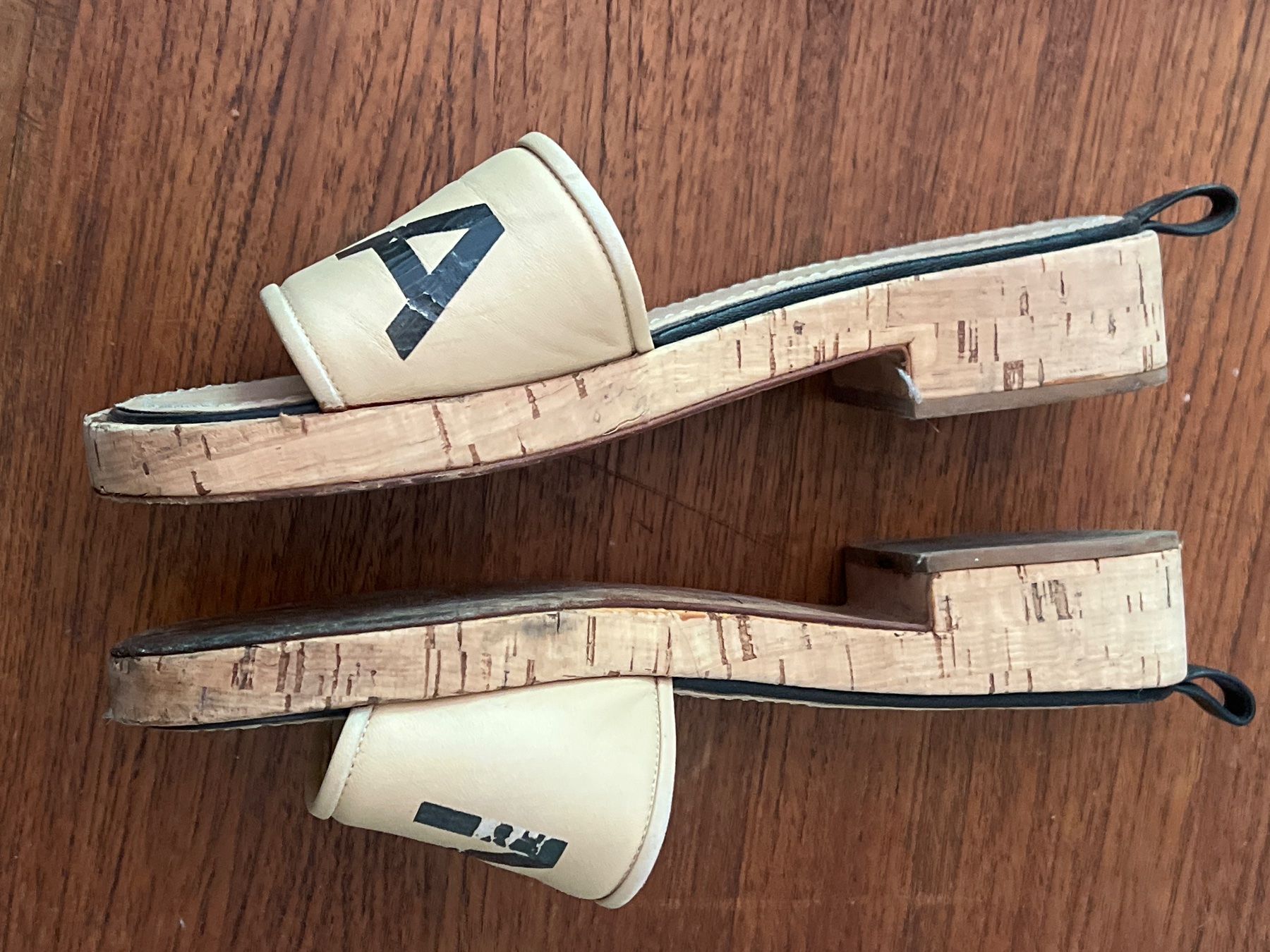 Scarpe da donna: Original Chanel slippers – Usato da Zürich venduto da Eminata_Ella 3