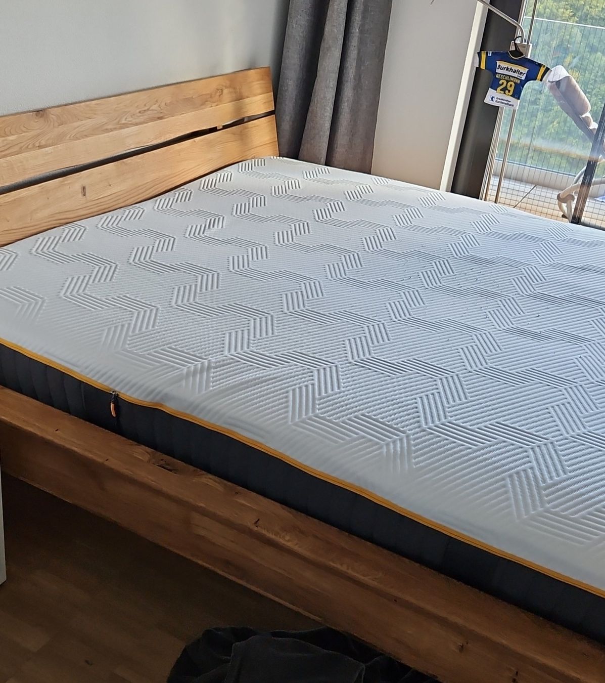 Conforama Letti: Bett aus Eiche massiv 180 x 200 – Usato da Utzigen venduto da estrela11 3