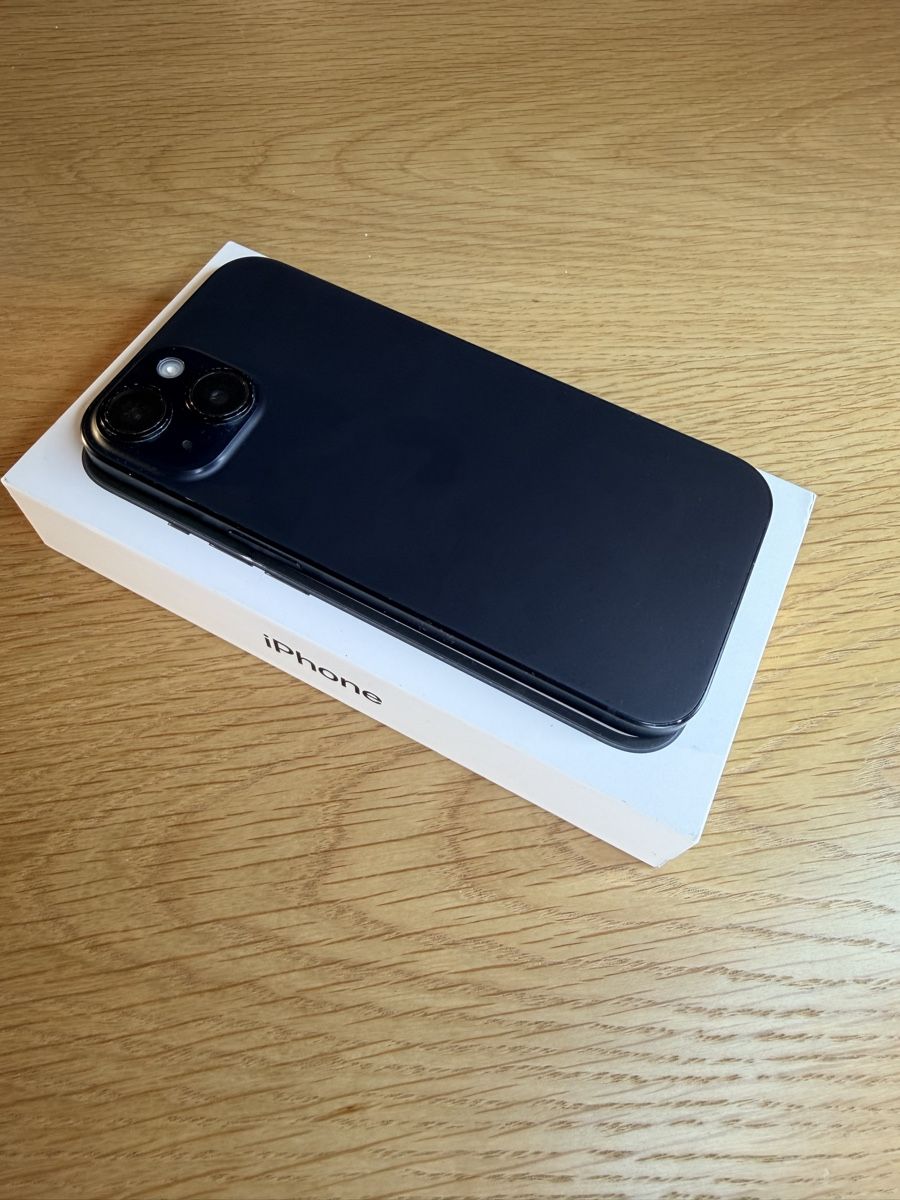 Apple Handys / Smartphones: Funktioniert Einwandfrei / IPhone 15 / 256 GB – Gebraucht aus Kirchberg BE von Vintagechillemi 4