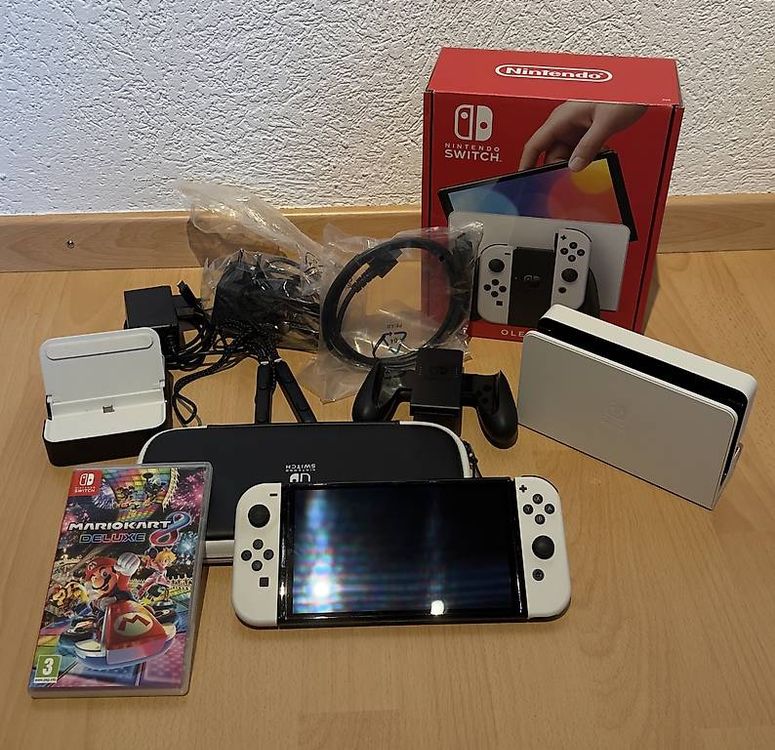 Nintendo Switch Oled + Mario Kart 8+Case+2te DockingStation (Gebraucht ...
