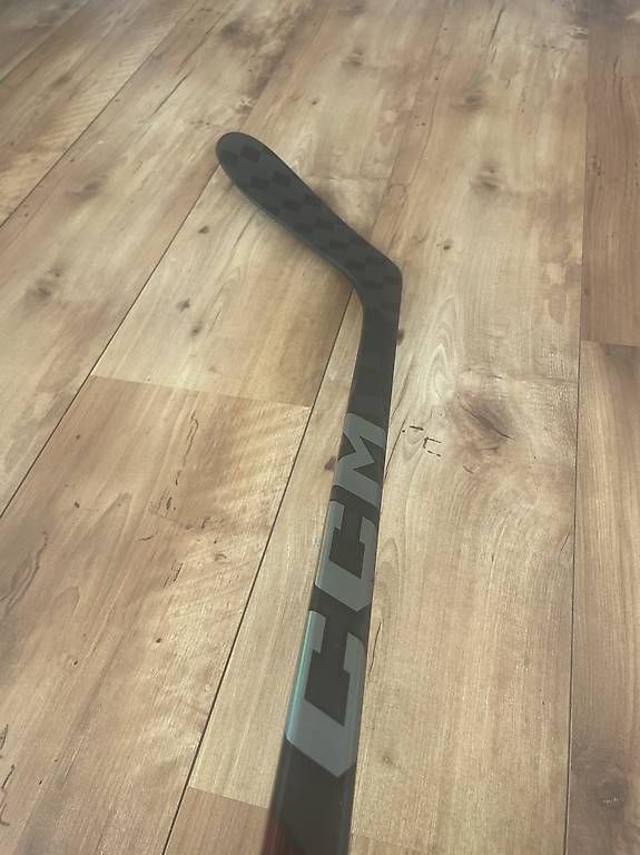 Stöcke & Schaufeln: Eishockeystock Junior – Gebraucht aus Rossrüti von StellaPO 3