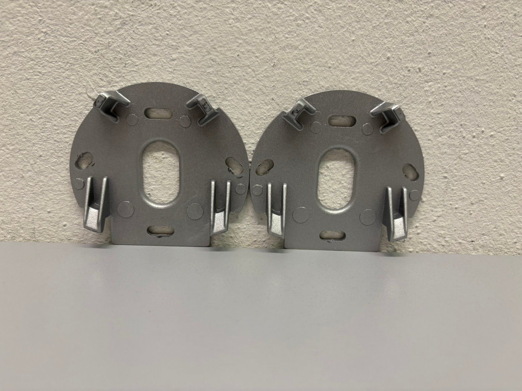Bang & Olufsen Supporti a parete: BeoLab 4 Wandhalterung (Gebraucht) – Usato da Hochdorf venduto da av-electronics 4