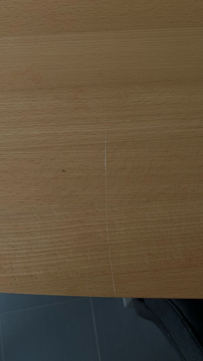 Tischset: Tisch mit stühlen – Gebraucht aus  von  4
