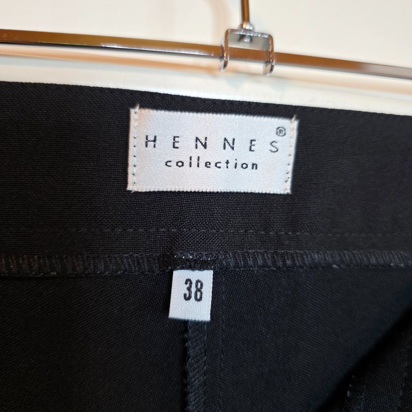 Hosen: Vintage Schlaghose Schwarz S Samt Muster Elegant – Gebraucht aus Wald ZH von CapLux 4