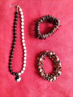 Modeschmuck / Schmuckset: Halskette mit Yin-Yang & Armbänder