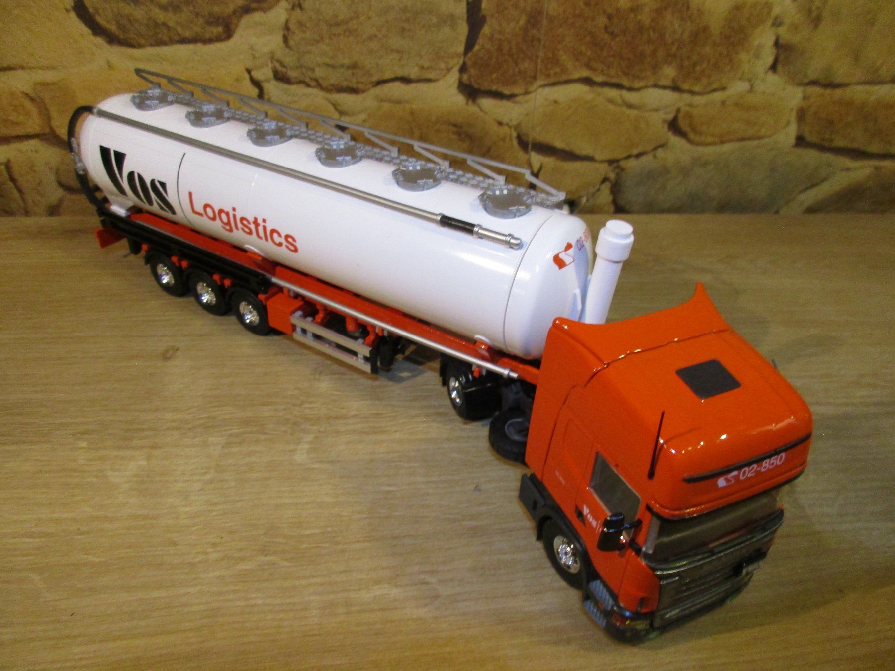 Tekno Modellautos: Tekno 1:50  Scania R   Vos Logistics – Gebraucht aus Ennetmoos von Truckdiver 8