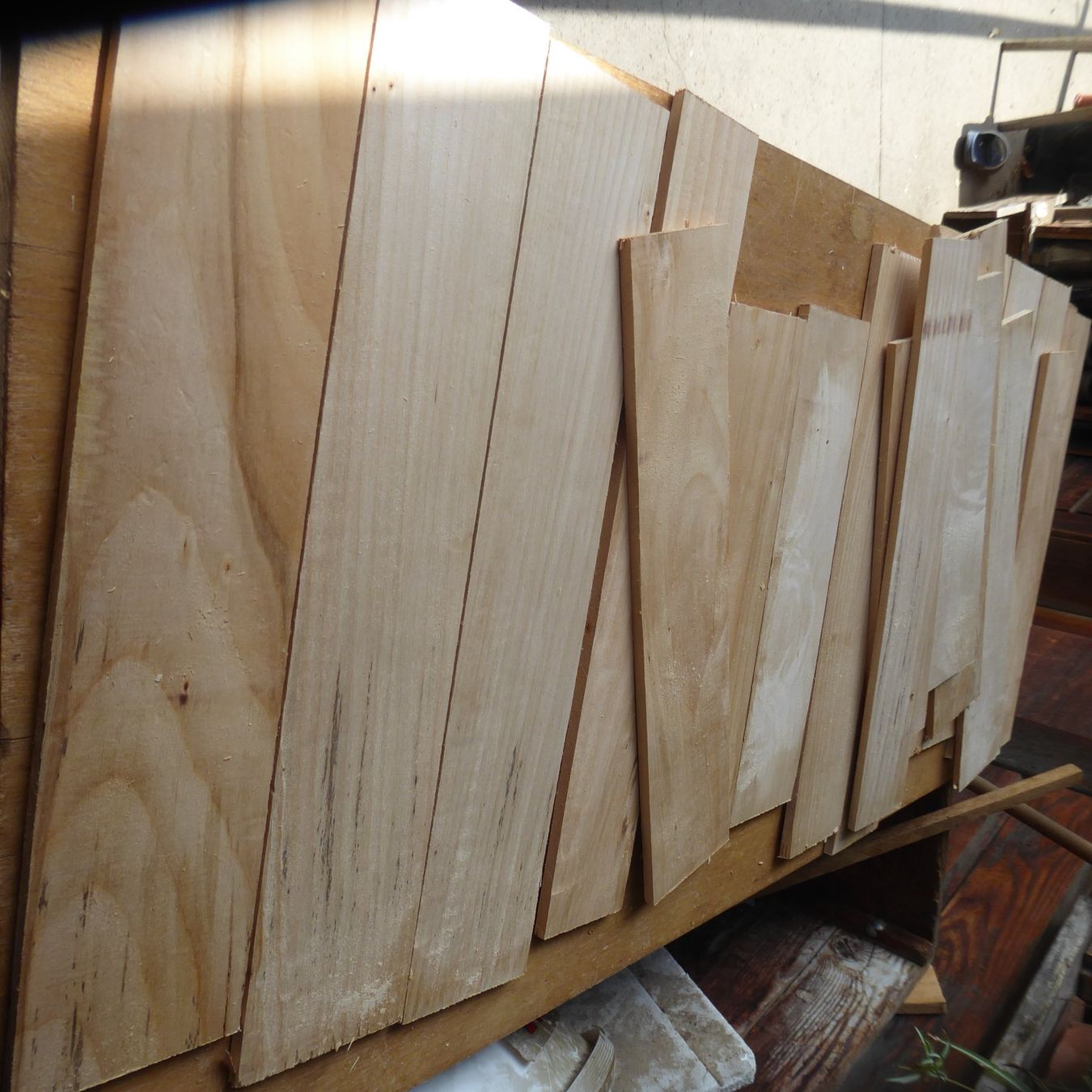 Articoli in legno: 8 mm lindenbrettli – Nuovo (secondo la descrizione) da Sumiswald venduto da Hennri1 1
